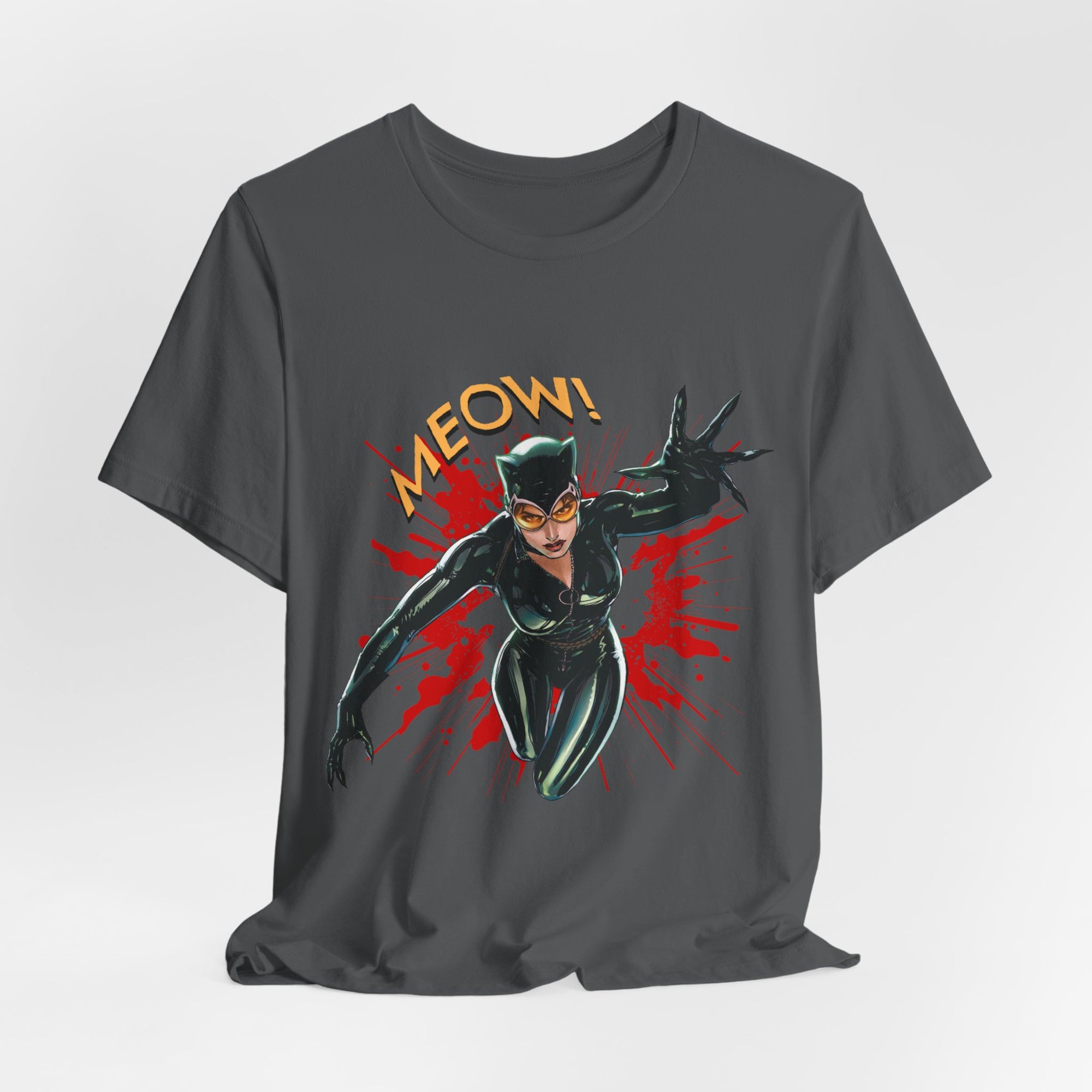 Catwoman T-Shirt - Unisex Tee - DC Comics